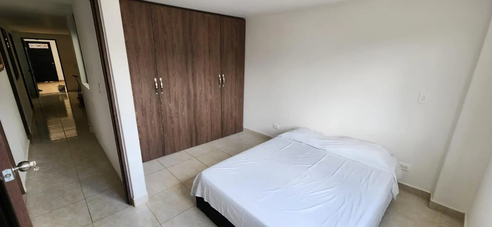 מדיין El Salvador ¡Apartamento Privado! דירה