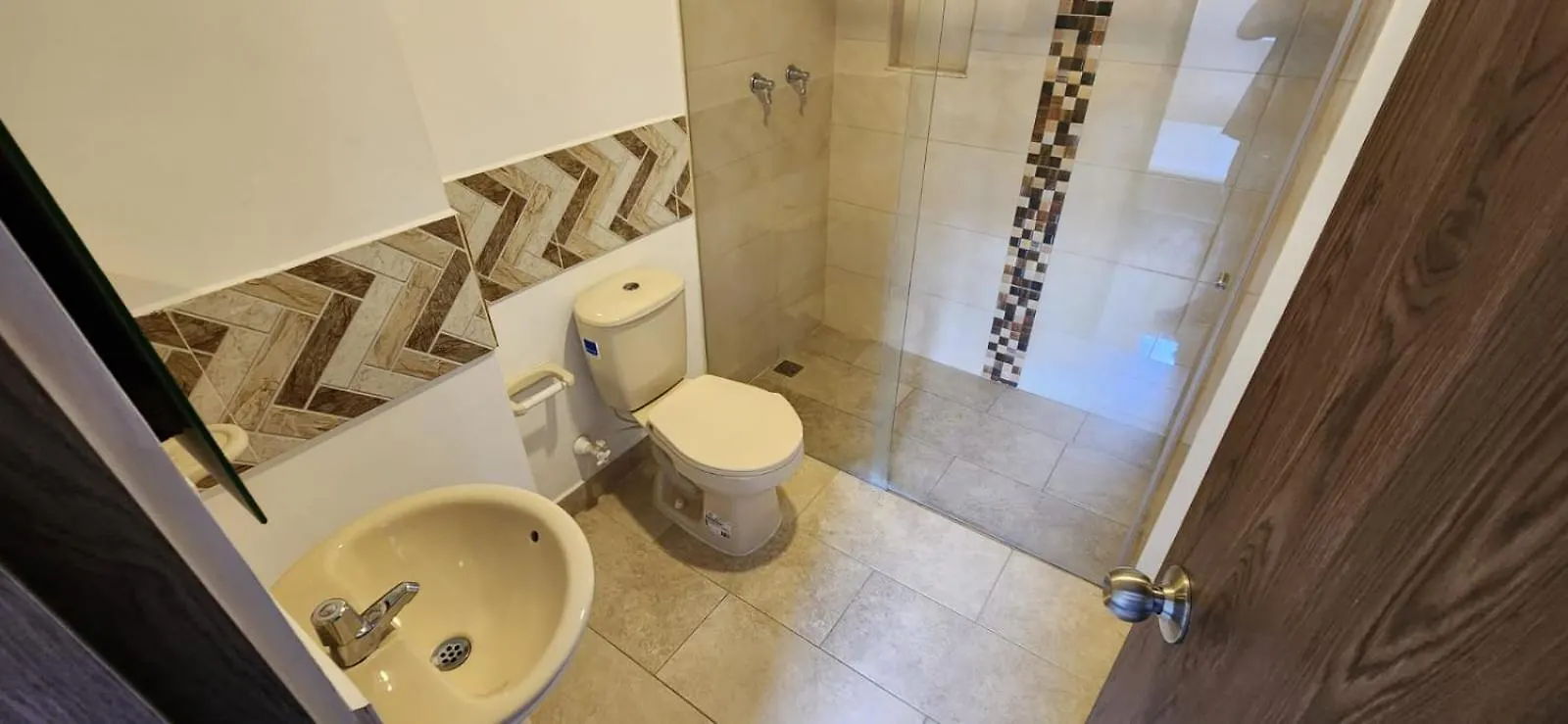 מדיין El Salvador ¡Apartamento Privado! קולומביה